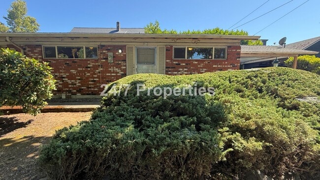 Building Photo - 2024-910MF