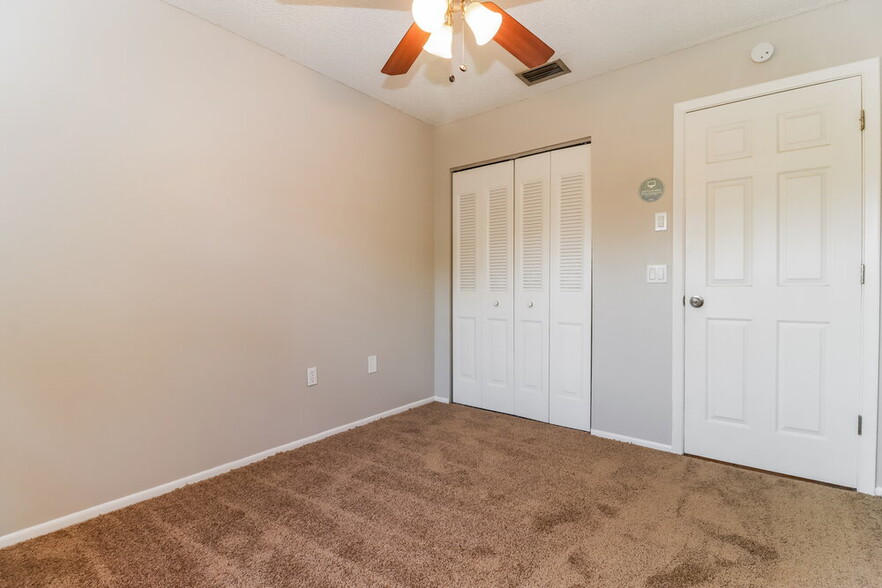 Building Photo - 7827 Adelaide Loop