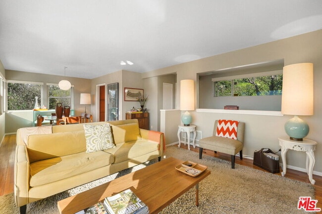 Building Photo - 1313 Corona Dr