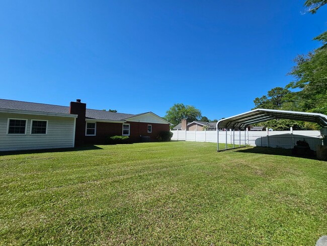 Building Photo - Caropines in Surfside Beach