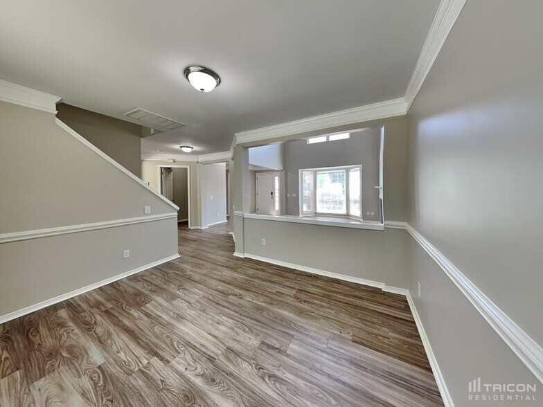 Building Photo - 2016 Mallard Woods Pl
