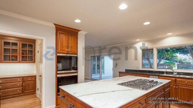 Building Photo - 16000 Greenwood Rd