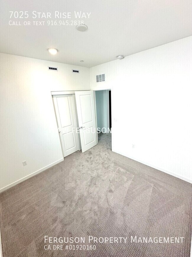 Building Photo - 7025 Star Rise Wy