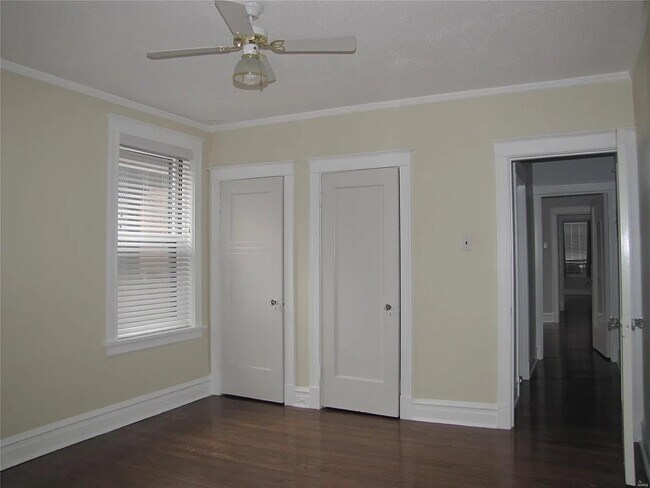 Building Photo - 6226 Northwood Ave