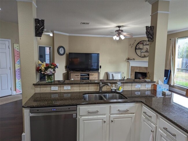 Building Photo - 2537 Charolais Ct