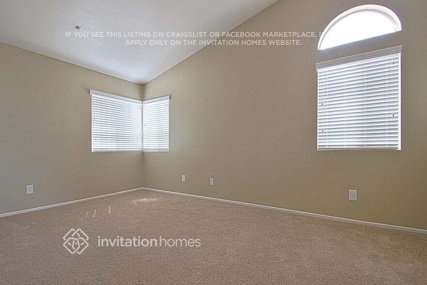 Building Photo - 15441 Martos Rd