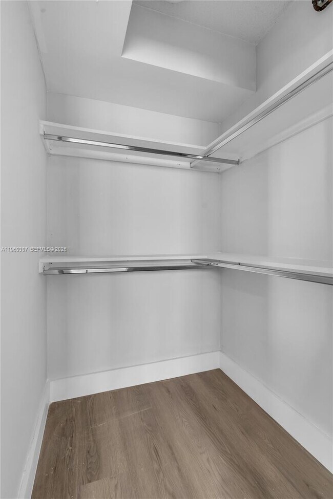 Building Photo - 560 NE 63rd St