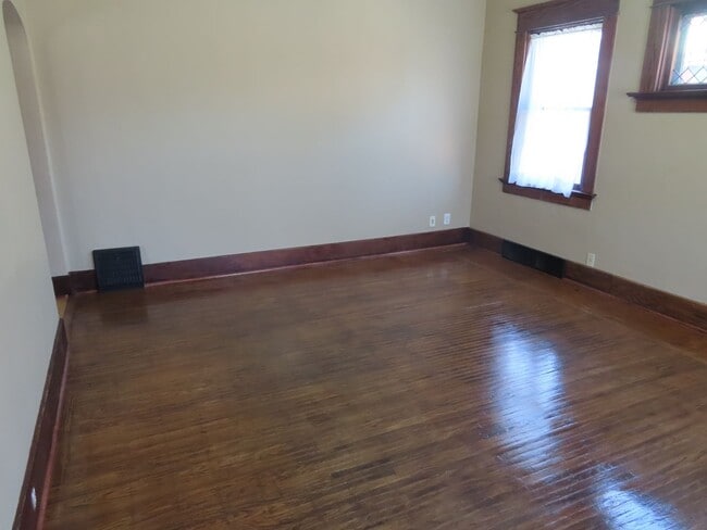 Building Photo - 1114 Rockhill St