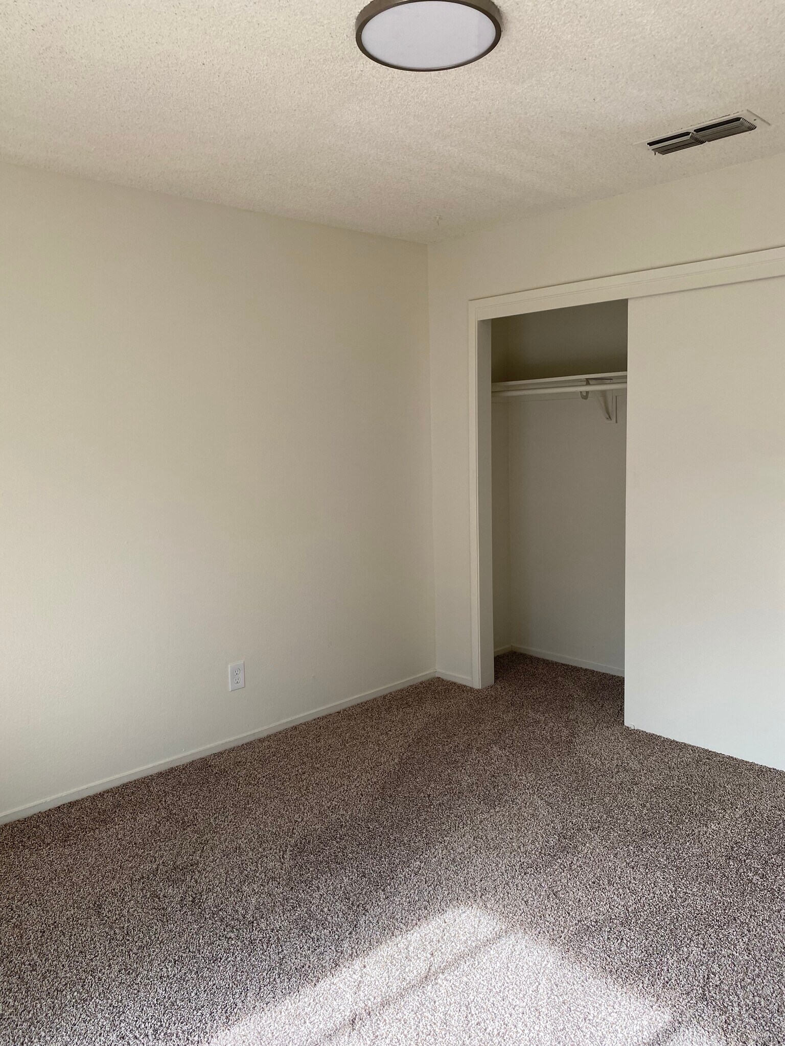 Building Photo - 3136 W Austin Way