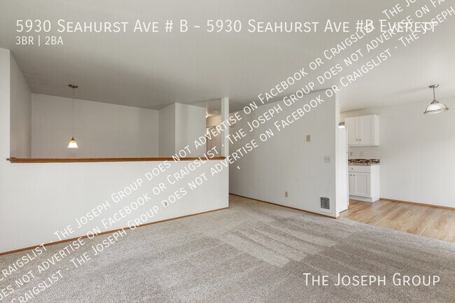 Building Photo - 5930 Seahurst Ave
