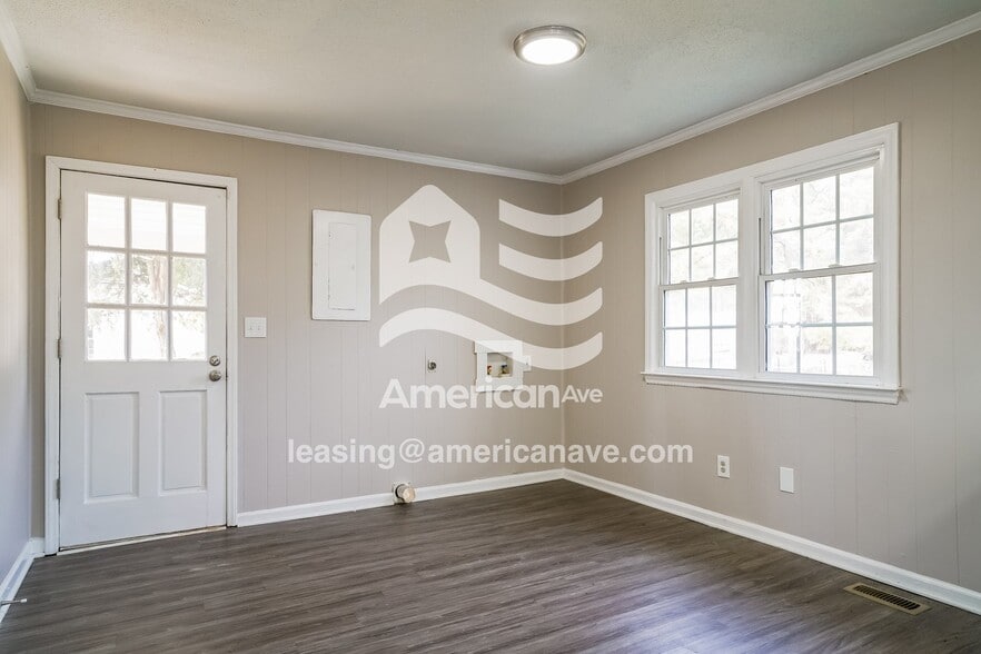 Building Photo - 7429 Buck Rd