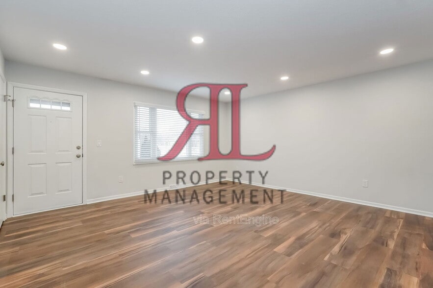 Building Photo - 1869 Drew Ave