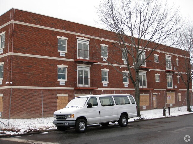 Building Photo - 526 Avenue Z