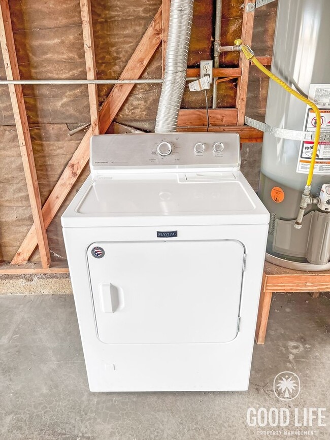 Building Photo - Great 2B/2BA Townhome in Escondido w/ AC, ...