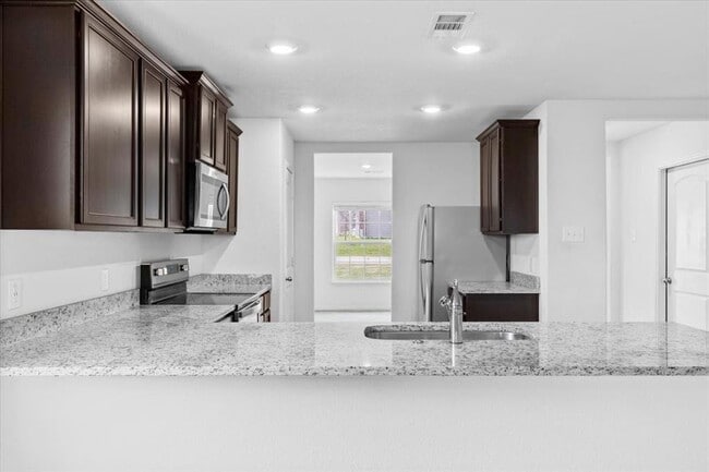Building Photo - 625 Riverdale Dr