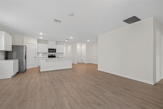 Building Photo - 2893 House Finch Rd