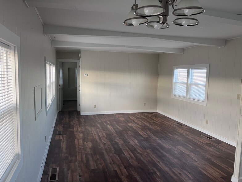 Living Room - 446 Road 11