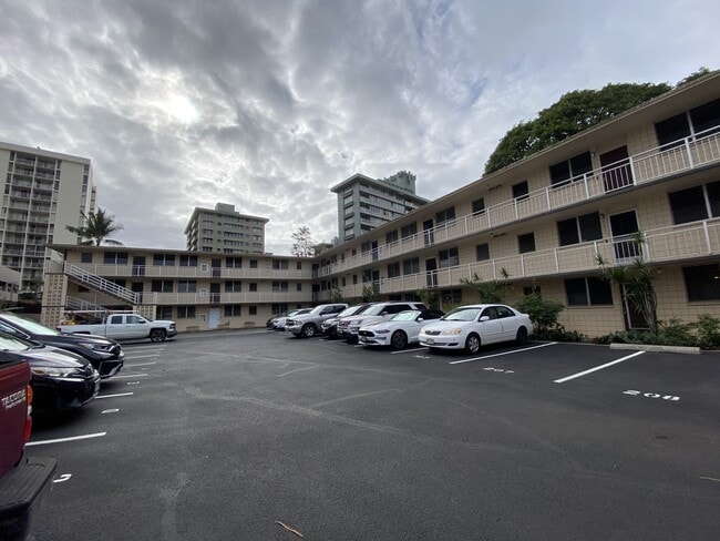 Building Photo - 2752 Kahoaloha Ln