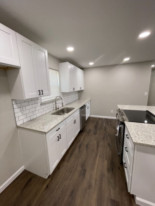 Building Photo - 1632 Best Blvd