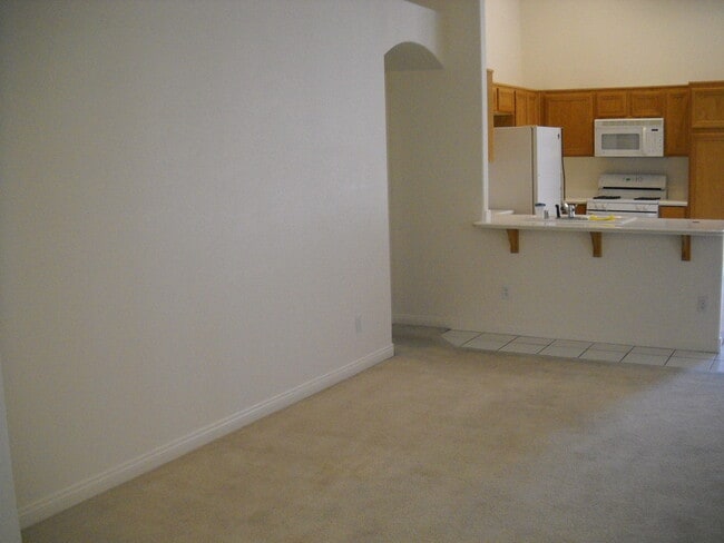 Building Photo - Fabulous Single Story in Peccole Ranch Gated Community!