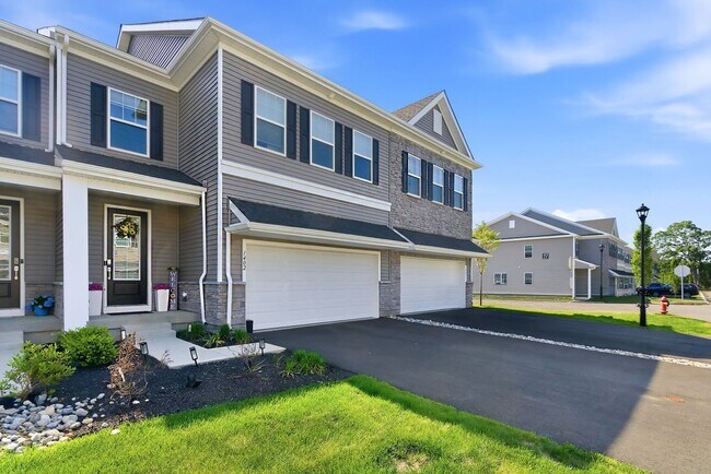 Building Photo - 1402 Journey Ave