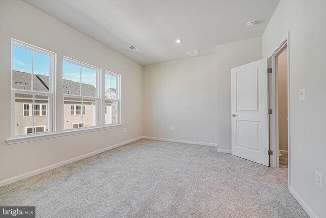 Building Photo - 4724 Torrey Ln