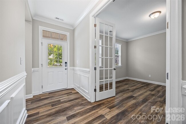 Building Photo - 414 Sandbar Pt