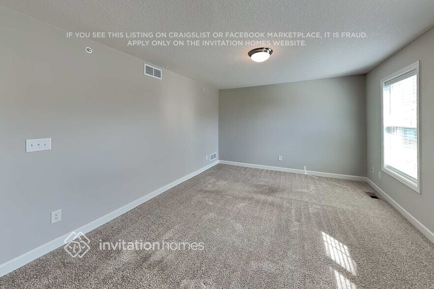 Building Photo - 10916 Zest St NE