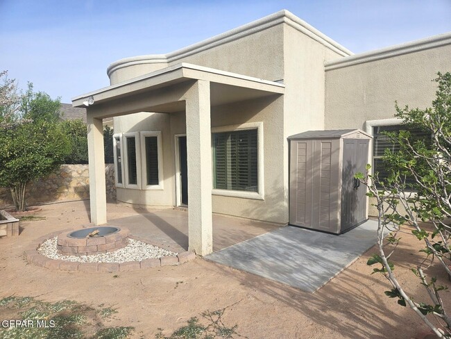 Building Photo - 7116 Copper Town Dr