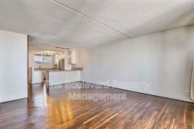 Building Photo - 1717 Ala Wai Blvd