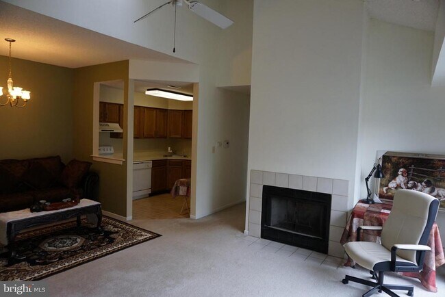Building Photo - 8612 Tamarron Dr