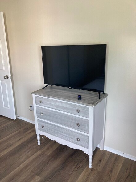 Building Photo - 25345 Maroon Creek Ct