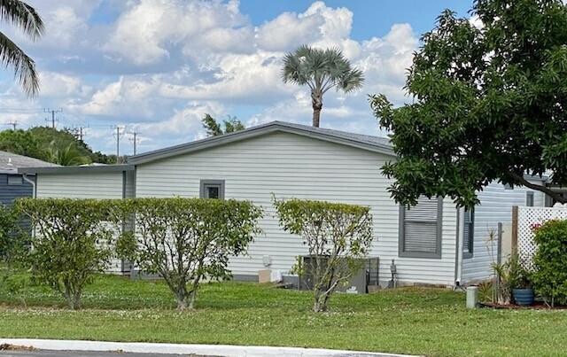 Building Photo - 927 Sun Acres Ln