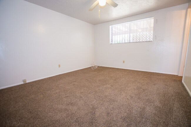 Building Photo - Large Corner Lot Santé Fe Home, Over 1650 ...