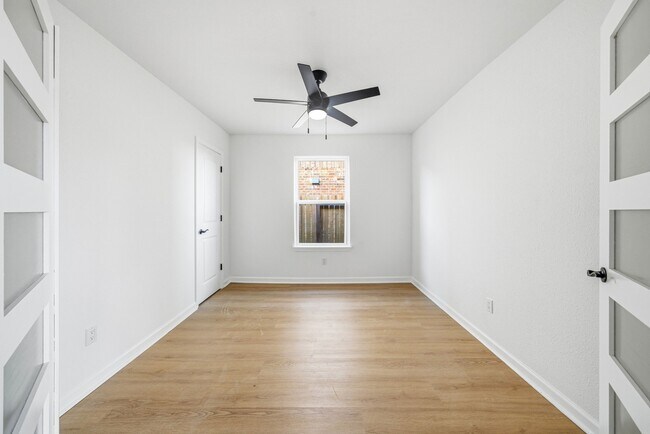 Building Photo - 10711 Milo Ct