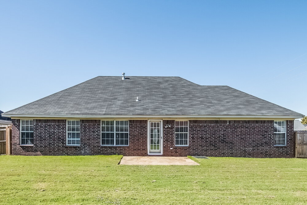 Building Photo - 7722 Pin Cove