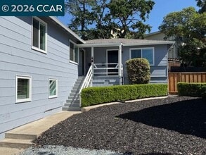 Building Photo - 1500 Carmel Dr