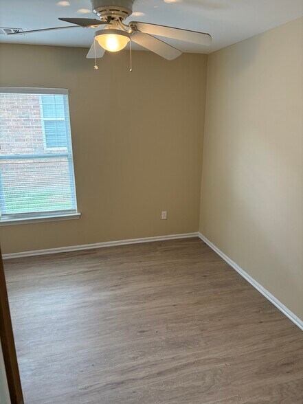 Front bedroom - 9710 SW 17th St