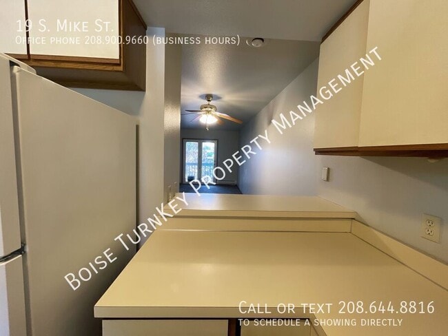 Building Photo - 19 S Mike St