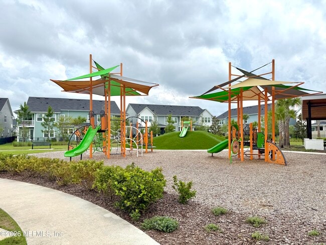 Building Photo - 11103 Diffusion Ct