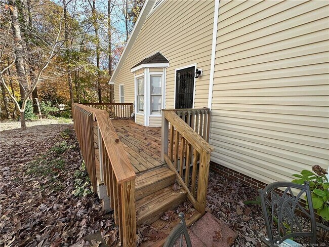 Building Photo - 2678 Rivercliff Rd