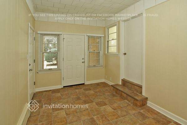 Building Photo - 1407 Highland Ave