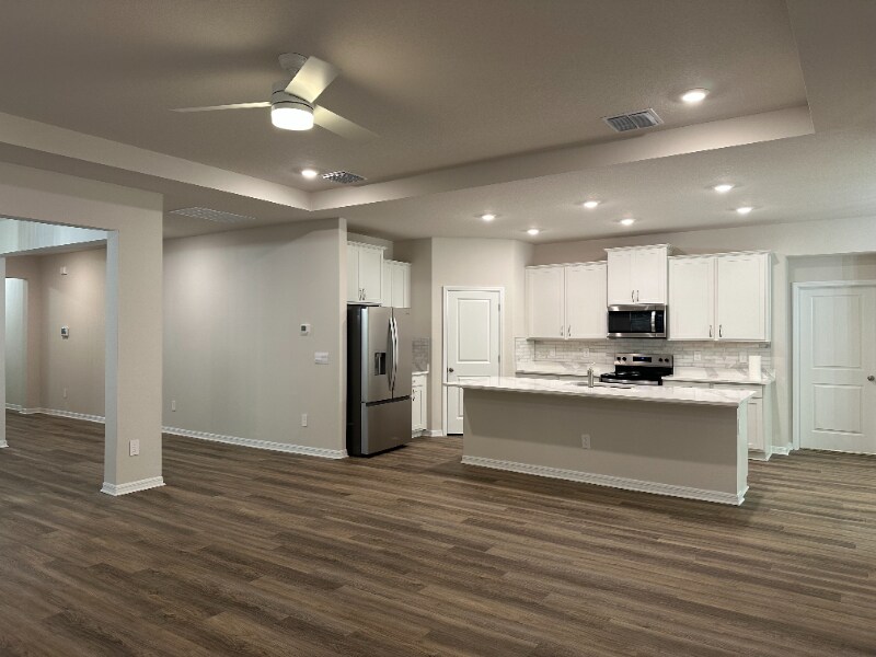 Building Photo - 10721 Tippecanoe Pl