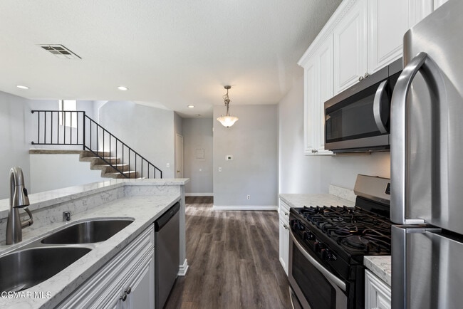 Building Photo - 152 Maegan Pl