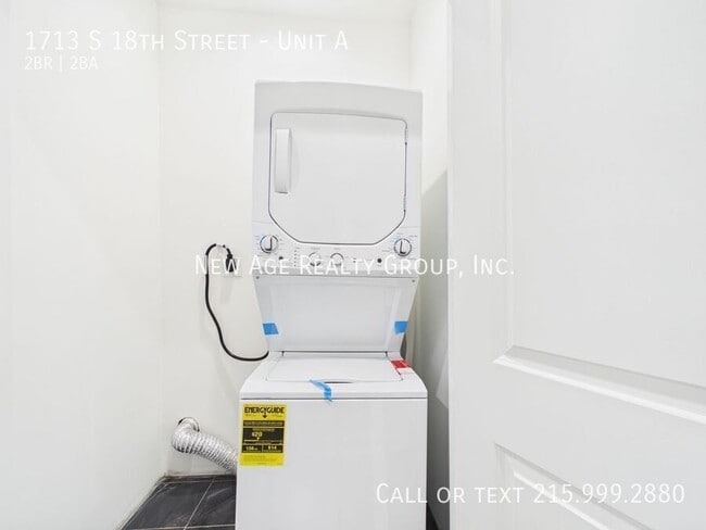 Building Photo - 1713 S 18th St