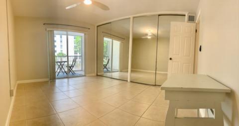Building Photo - 3915 S Flagler Dr