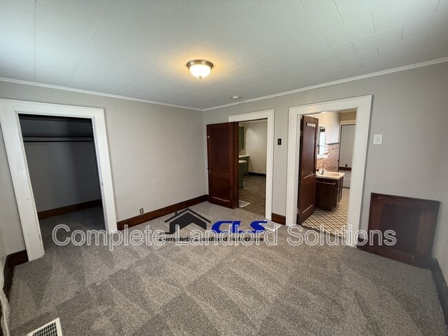 Building Photo - 53 S 16th St