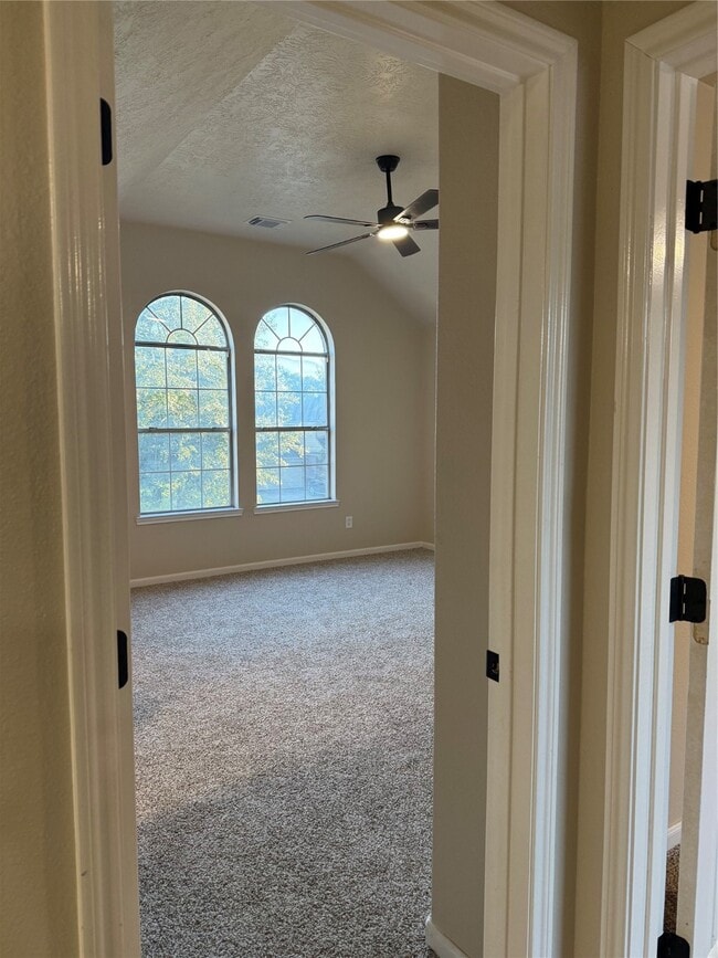 Building Photo - 14159 Running Bear Dr