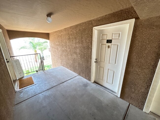 Building Photo - Cozy 1Bed/1Bath 2nd floor Condo in Henderson!