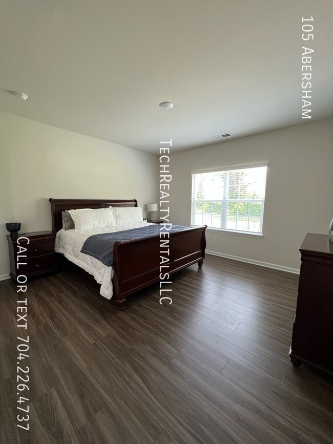Building Photo - 105 Abersham-
